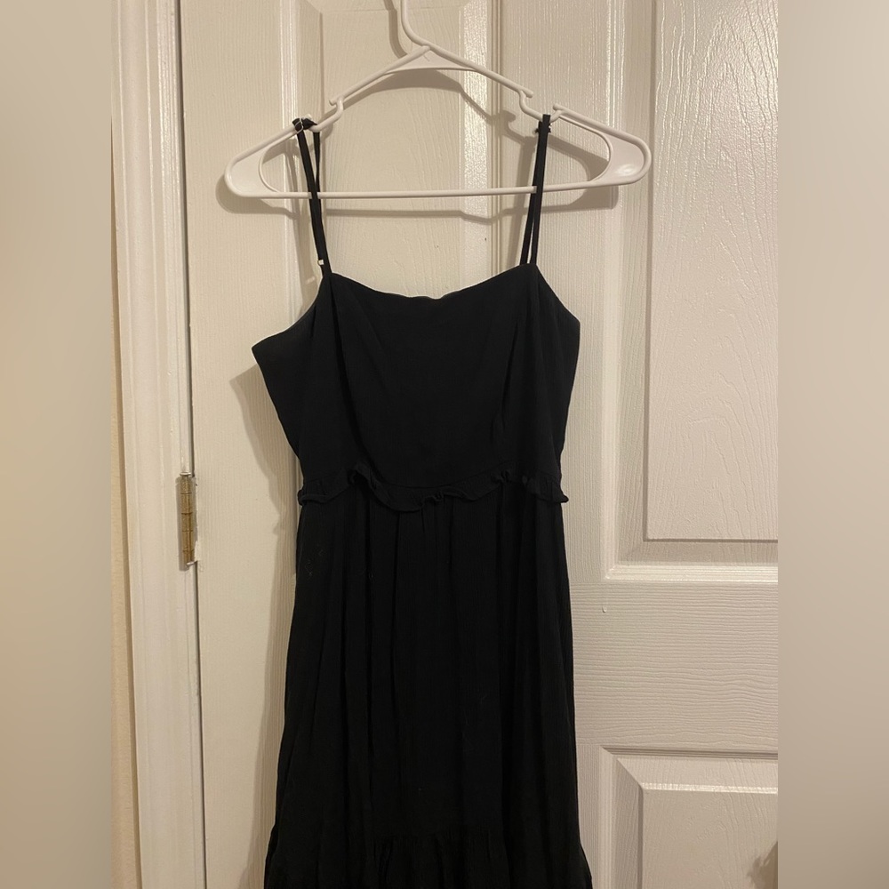 Small black flowy dress from forever 21 only used once for a birthday
